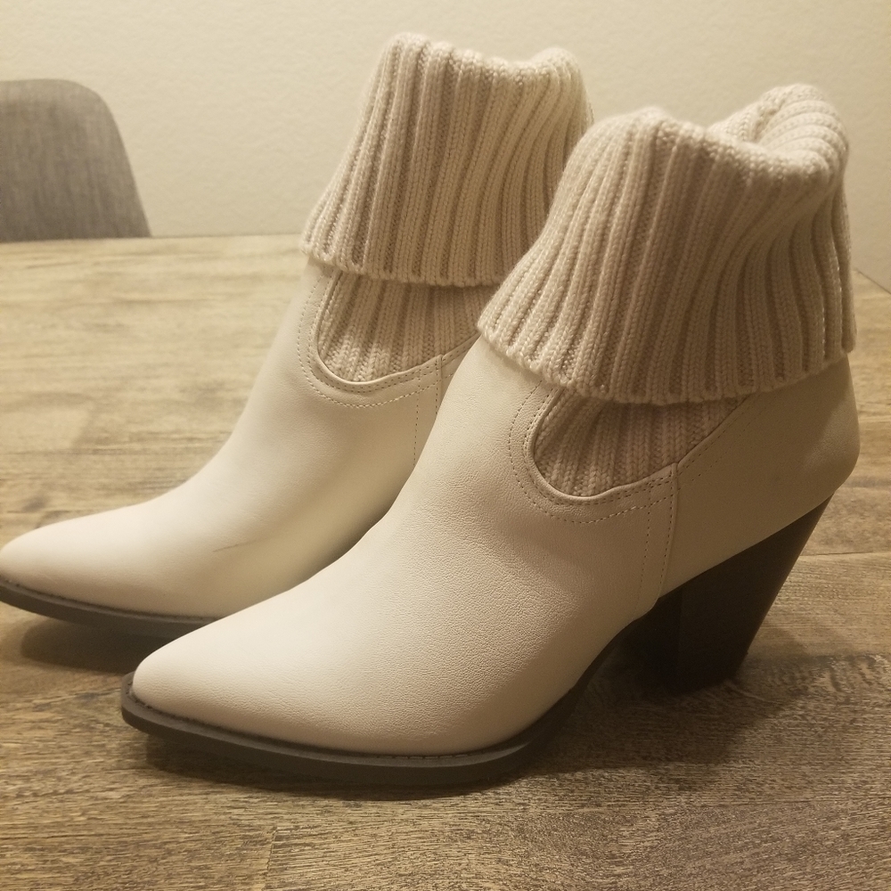 New Sweater Ankle bootie